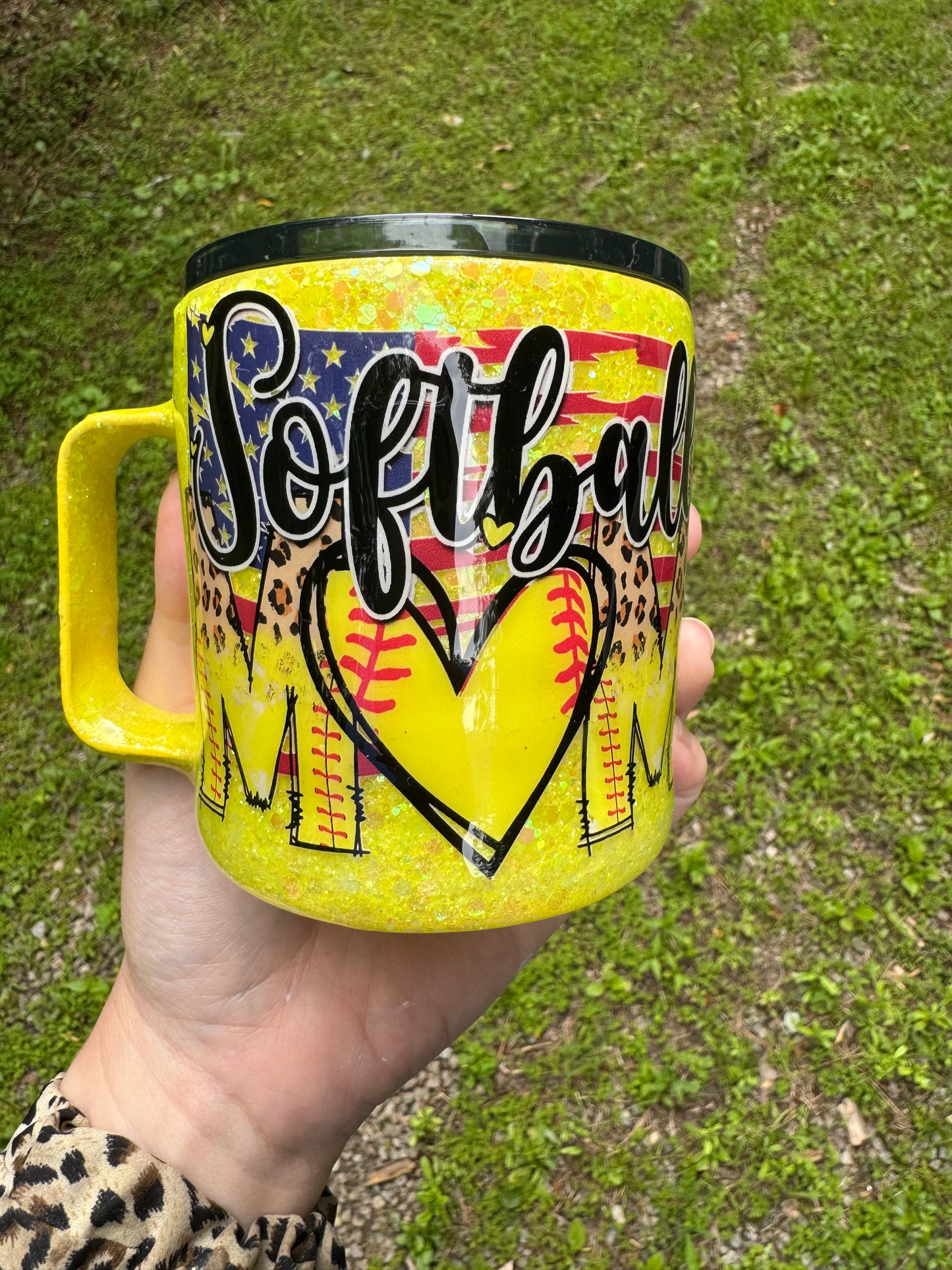 12 oz Softball mom coffee mug/ tumbler