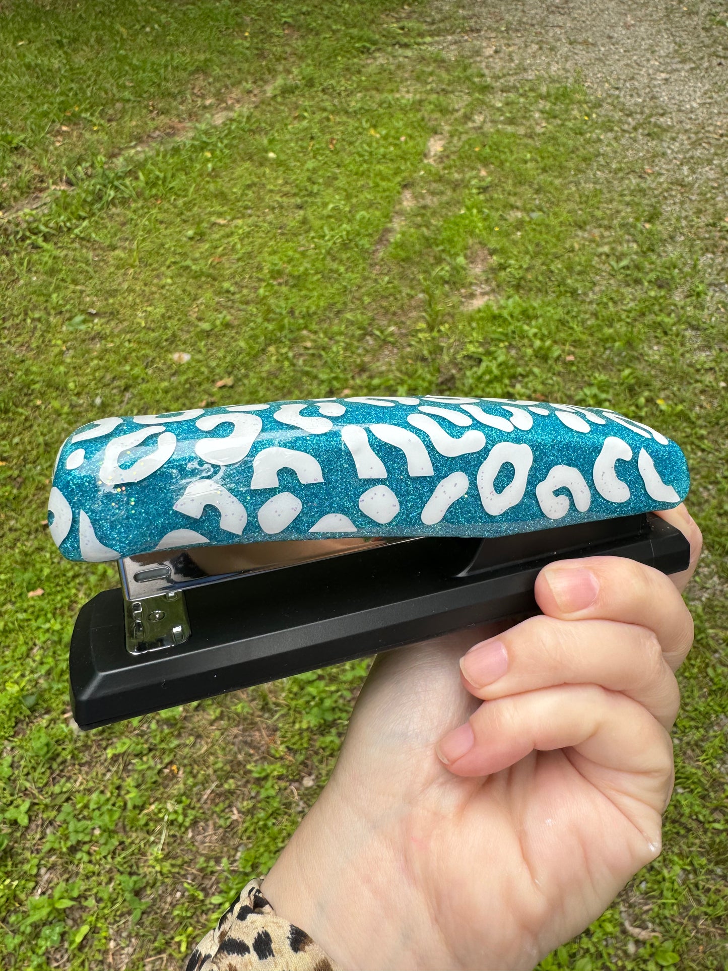 Blue leopard print stapler